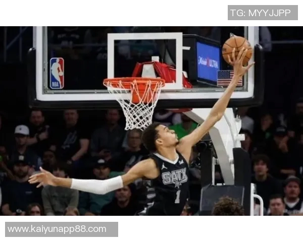 坎宁安的超级大帽震撼全场盖帽高度令人惊叹太离谱了